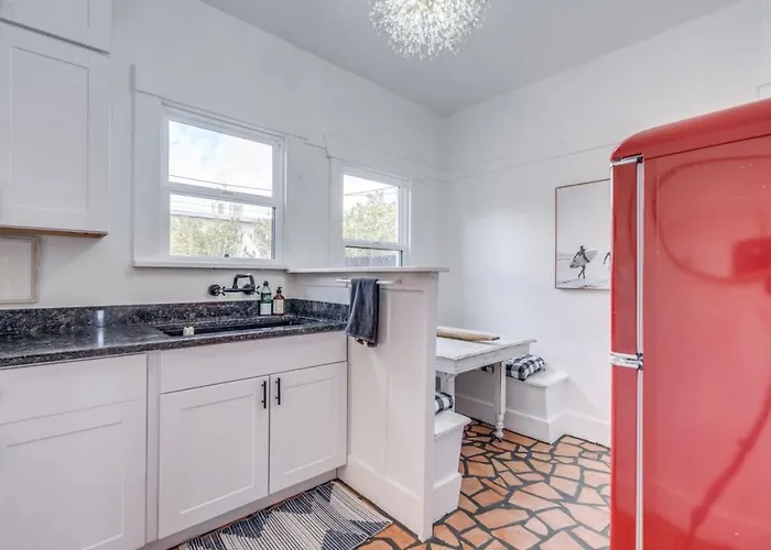 Holiday home 1926 Historic Duplex, Near U Of A, 1 Bedroom 1 Ba Tucson